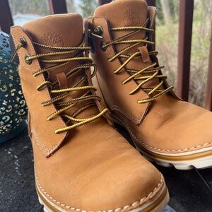 Timberlands Size 8 Women